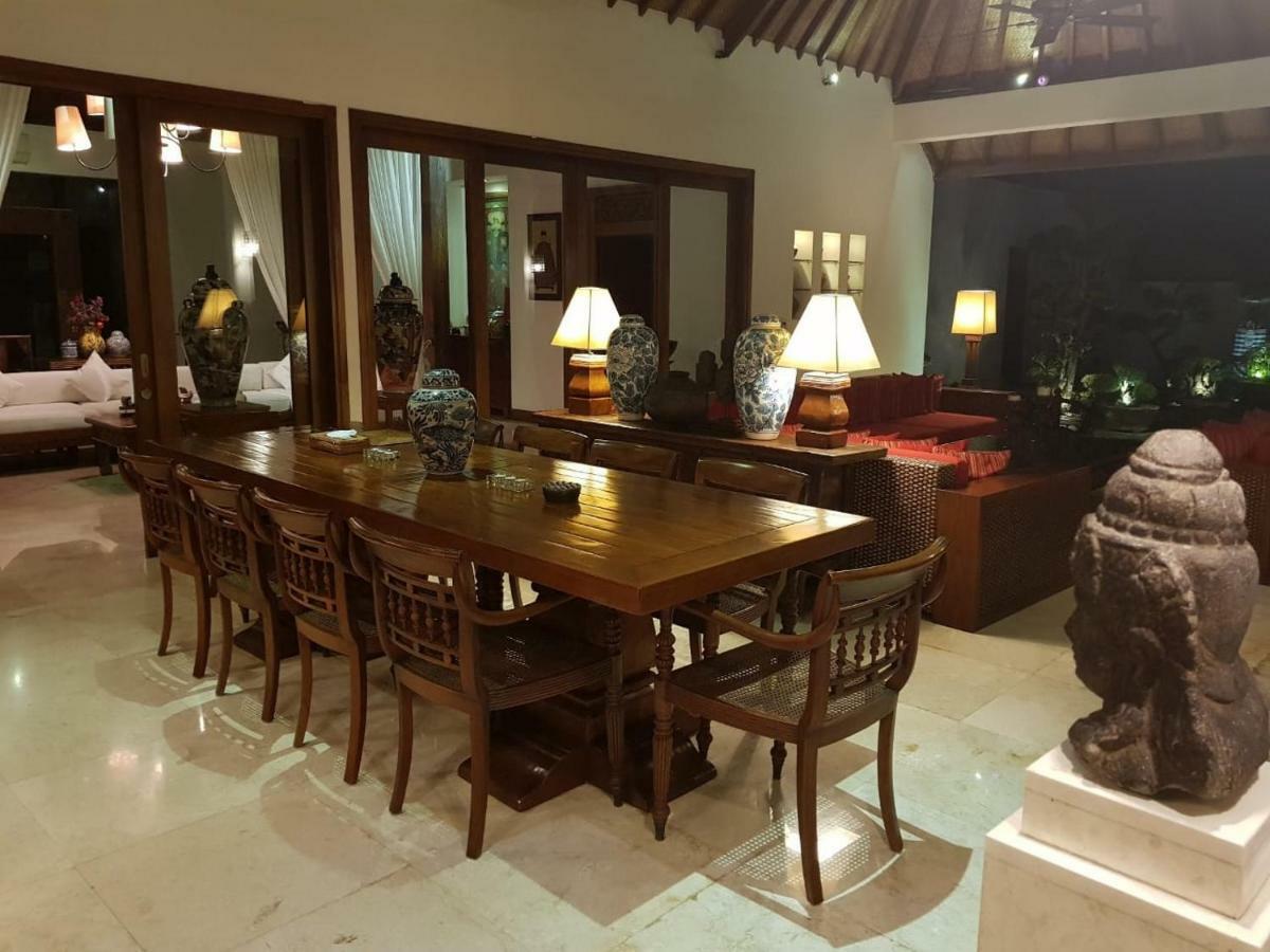Villa Jalal Кута Екстериор снимка